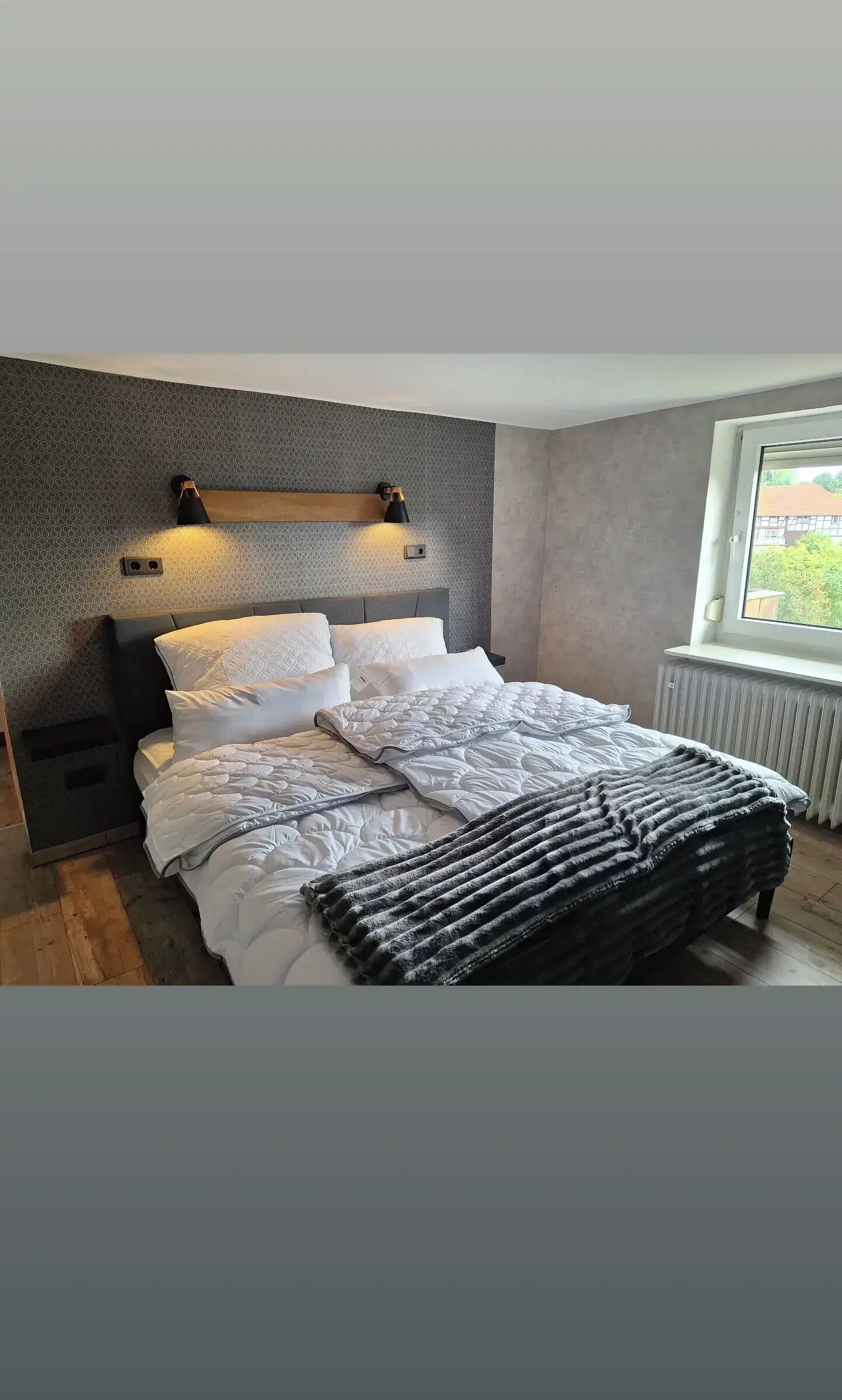 2 多间卧室、旅行婴儿床、WiFi、床单