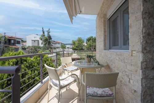 Nikiti Sea Breeze by Luxlikehome
