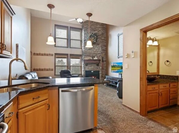 Interior - Our Happy Place - A Cozy Mountain Getaway That’s Minutes To World Class Skiing (Eden)