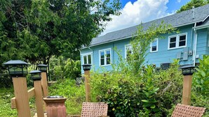 Terrace/patio - Charming 2-bedroom house with WiFi, AC in walking distance from downtown Boone (Boone)