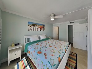 Condo (2 Bedrooms) | Property amenity