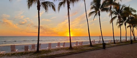 Condo (2 Bedrooms) | Servicio de la propiedad