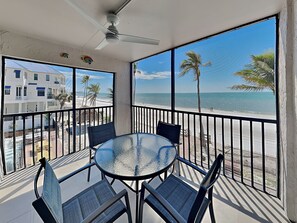Condo (2 Bedrooms) | Outdoor dining