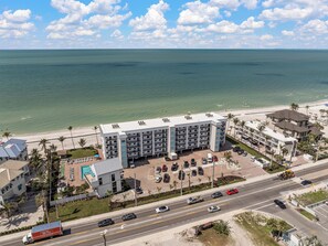 Condo (2 Bedrooms) | Property amenity - Seaside by Distinctive Beach Rentals (Fort Myers Beach)