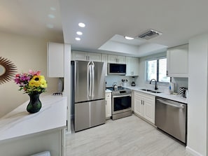 Condo (2 Bedrooms) | Tiện nghi, dịch vụ nơi lưu trú