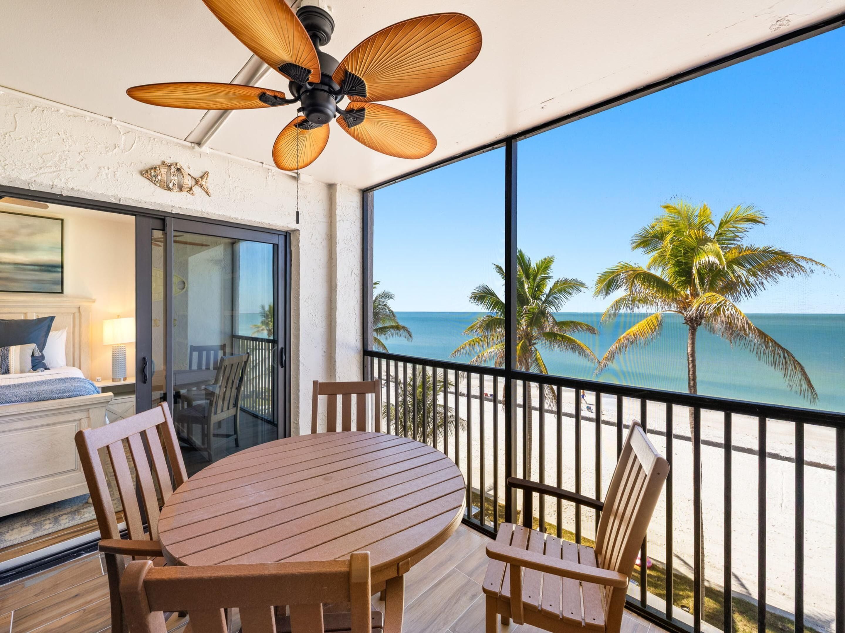 Condo (2 Bedrooms) | Front of property