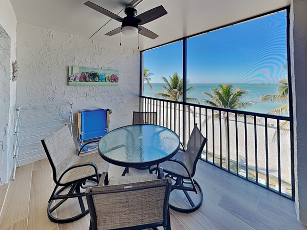 Condo (2 Bedrooms) | Outdoor dining