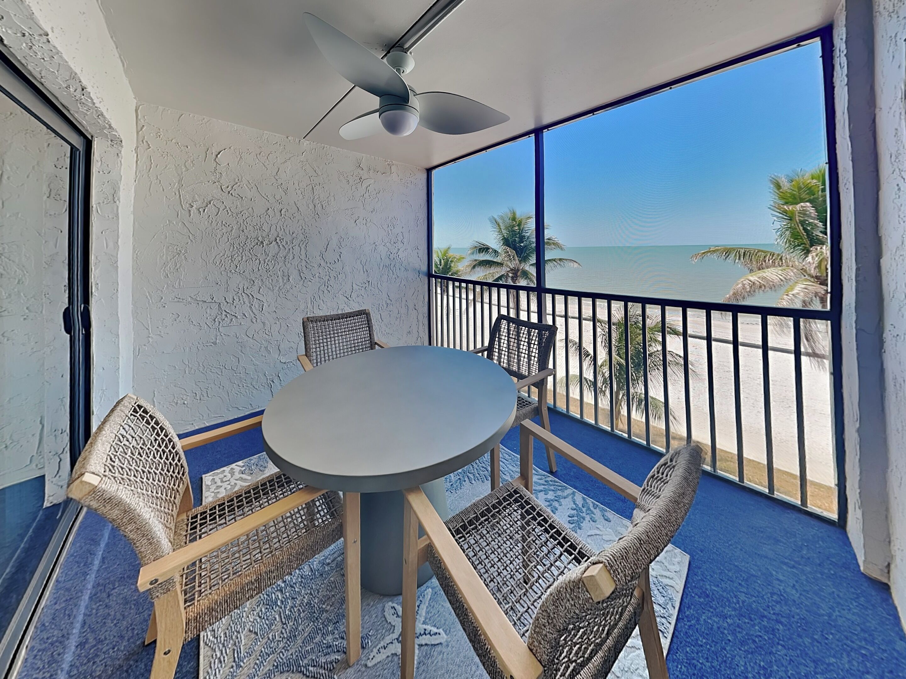 Condo (2 Bedrooms) | Front of property
