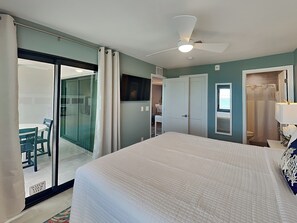 Condo (2 Bedrooms) | Property amenity