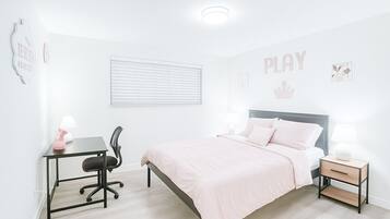 2 bedrooms, iron/ironing board, travel crib, internet