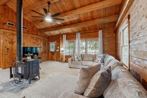 TV, fireplace, foosball, table tennis