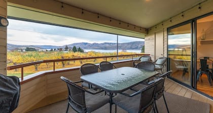 Wapato Point Resort home with hot tub and views
