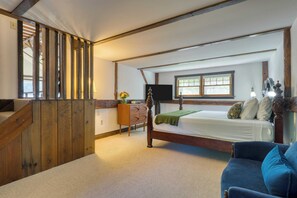 House (3 Bedrooms) | Interior - Historic Barn Retreat w/ Pool & Pond Views Longview Pond Lodge by Avantstay (Clinton Corners)