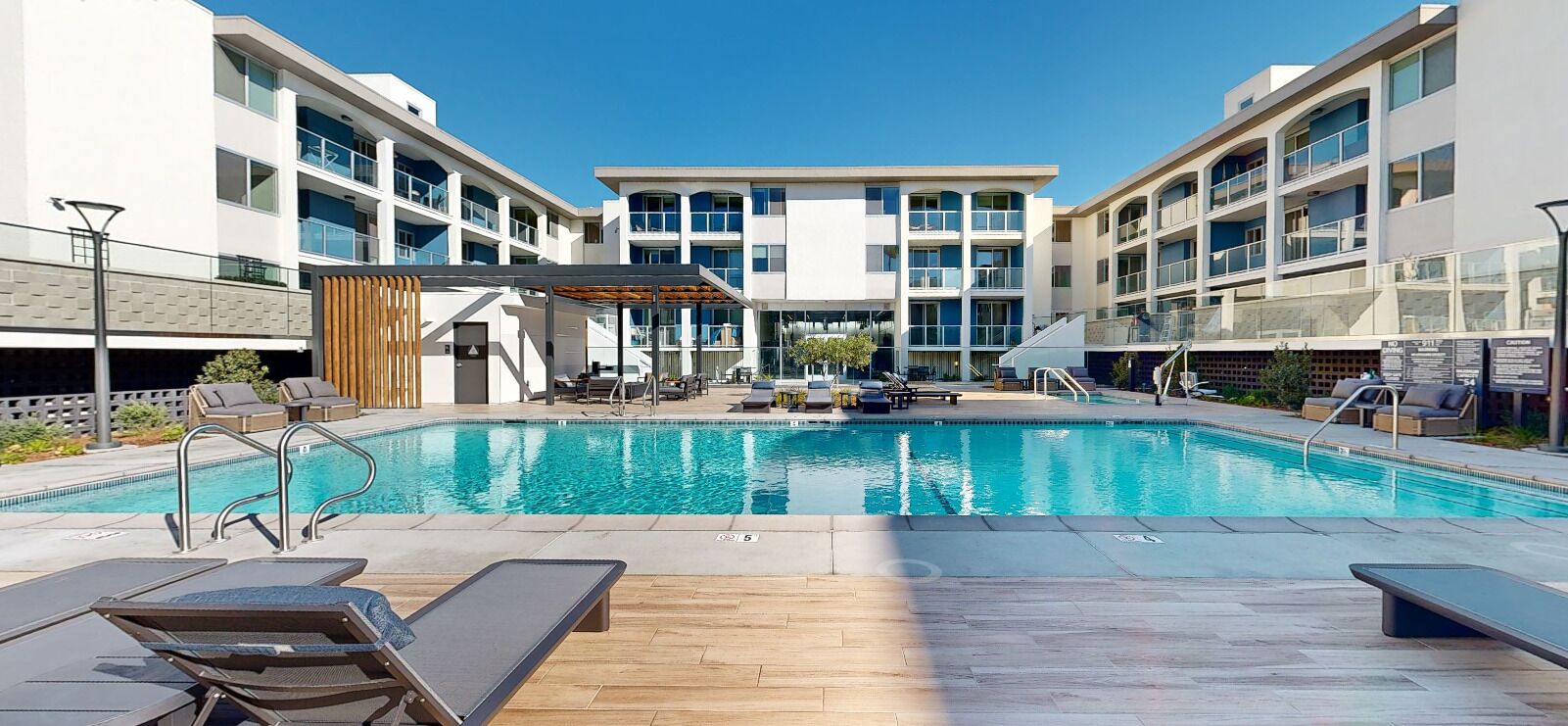 Piscina externa, piscina aquecida