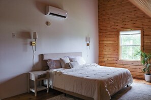 3 bedrooms, free WiFi, bed sheets, wheelchair access