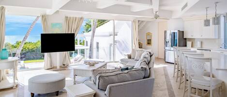 Smart TV, fireplace