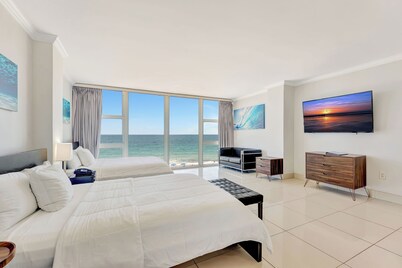 Beautiful room steps from the Beach