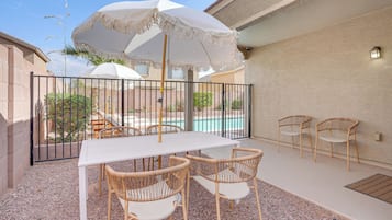 Outdoor dining