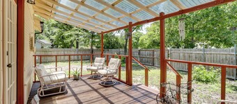 1925 Craftsman Bungalow - 1 Mi to Dtwn Waxahachie!