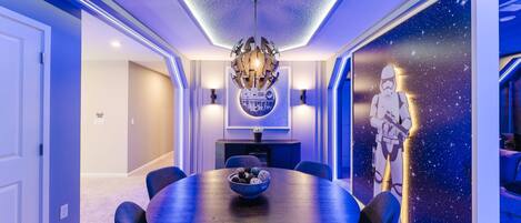House | 9 bedrooms