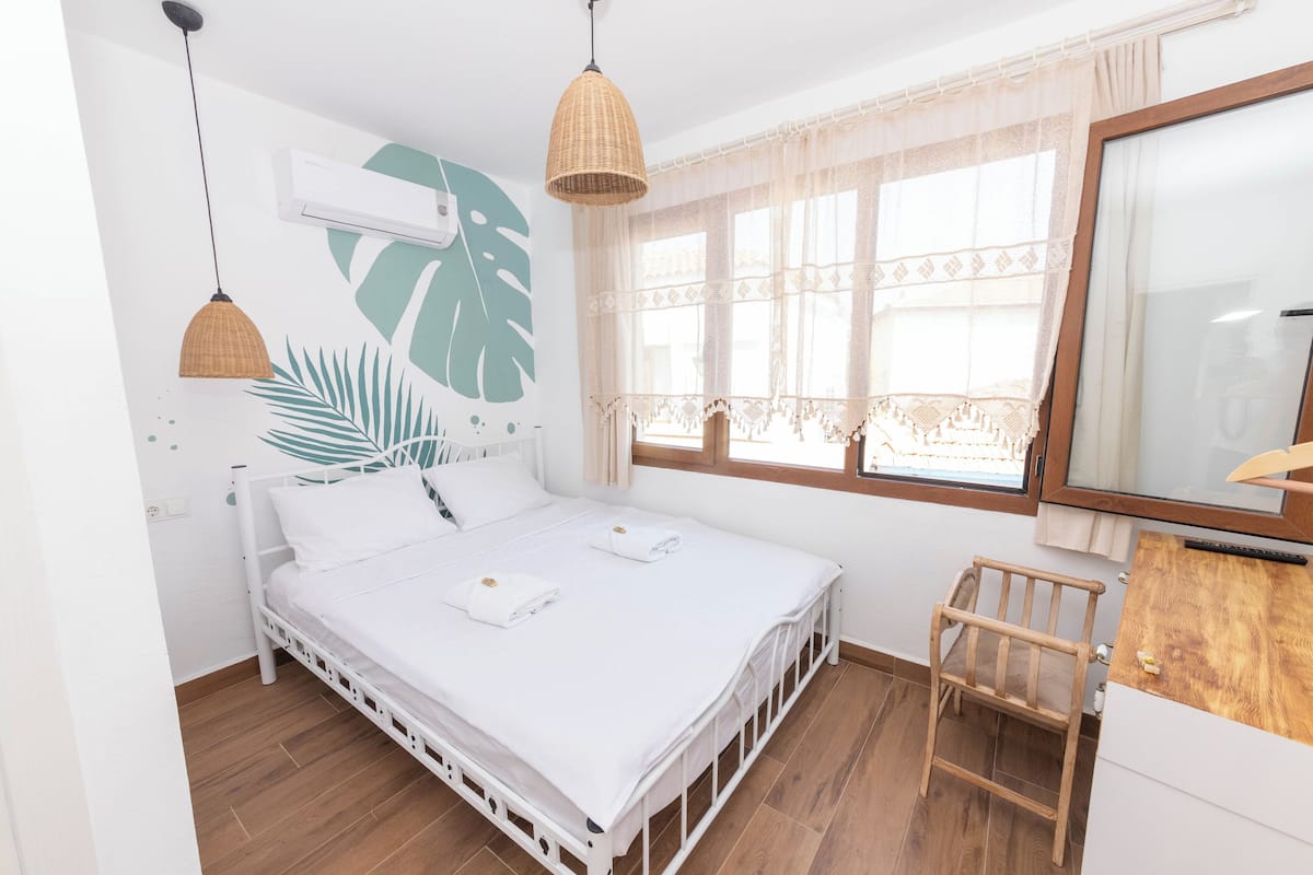 Comfort Double Room, City View | Desk, laptop workspace, iron/ironing board, free WiFi