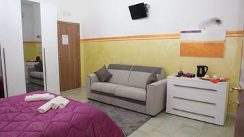 Junior Suite, Patio, Courtyard View | Free WiFi, wheelchair access