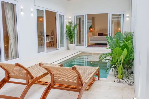 Boho Chic 2BR Villa w/ Pool & Rooftop Near Beach