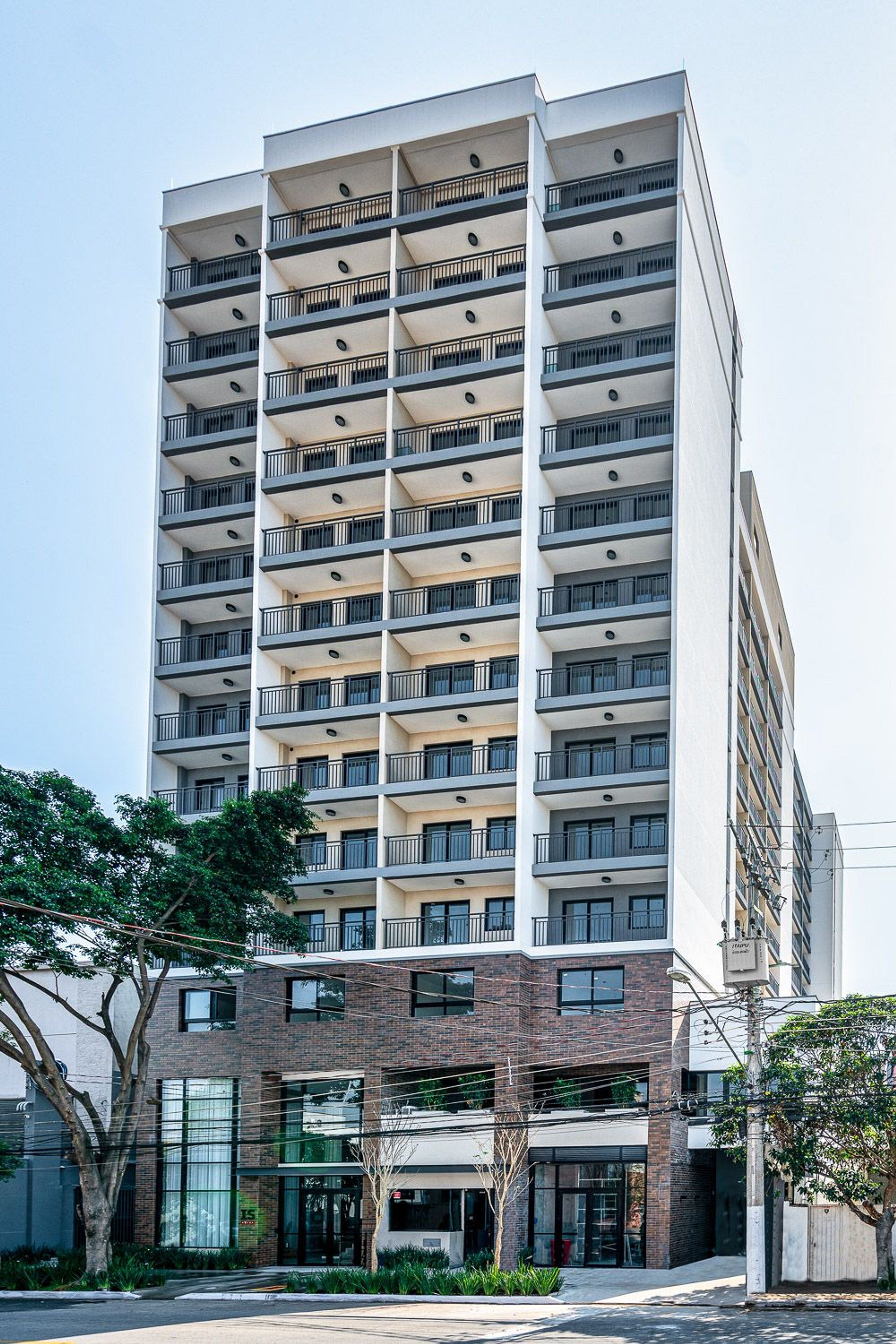 Executive Studio | Exterior
