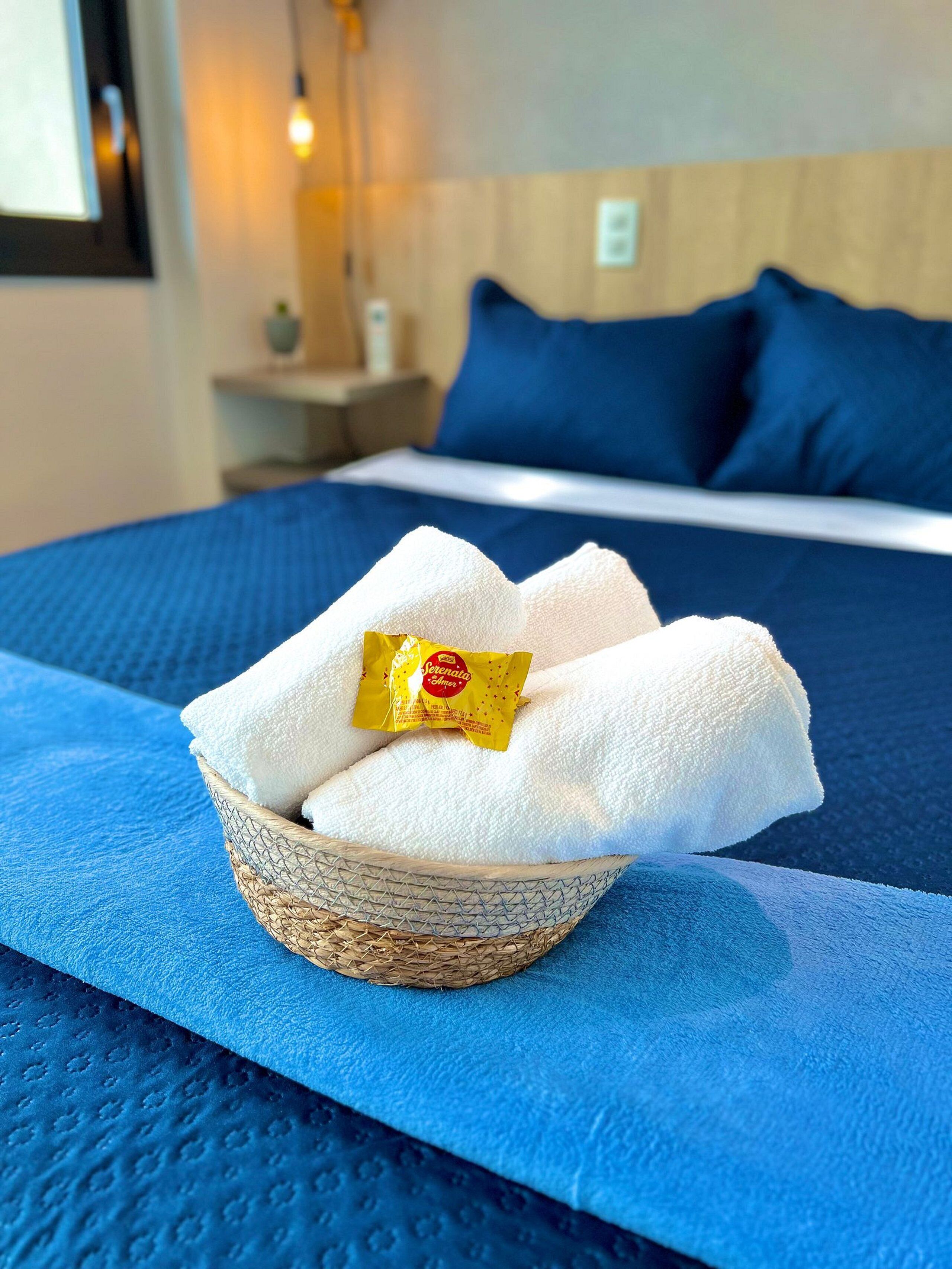 Estudio Confort | Tabla de planchar con plancha y wifi gratis