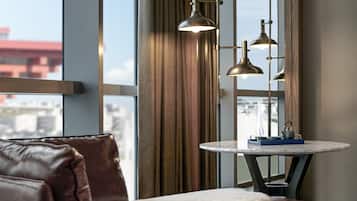 Premium bedding, free minibar items, in-room safe, desk