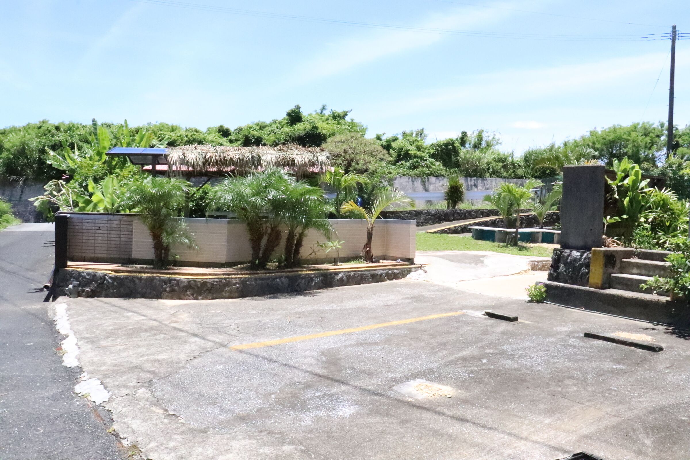 المنطقة المحيطة بالمنشأة