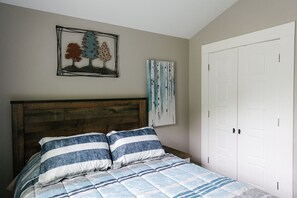 3 habitaciones, wifi gratis y ropa de cama