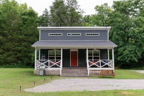 Exterior - "Deer Creek Lodge" - Secluded Bourbon Trail Stay (Lawrenceburg)