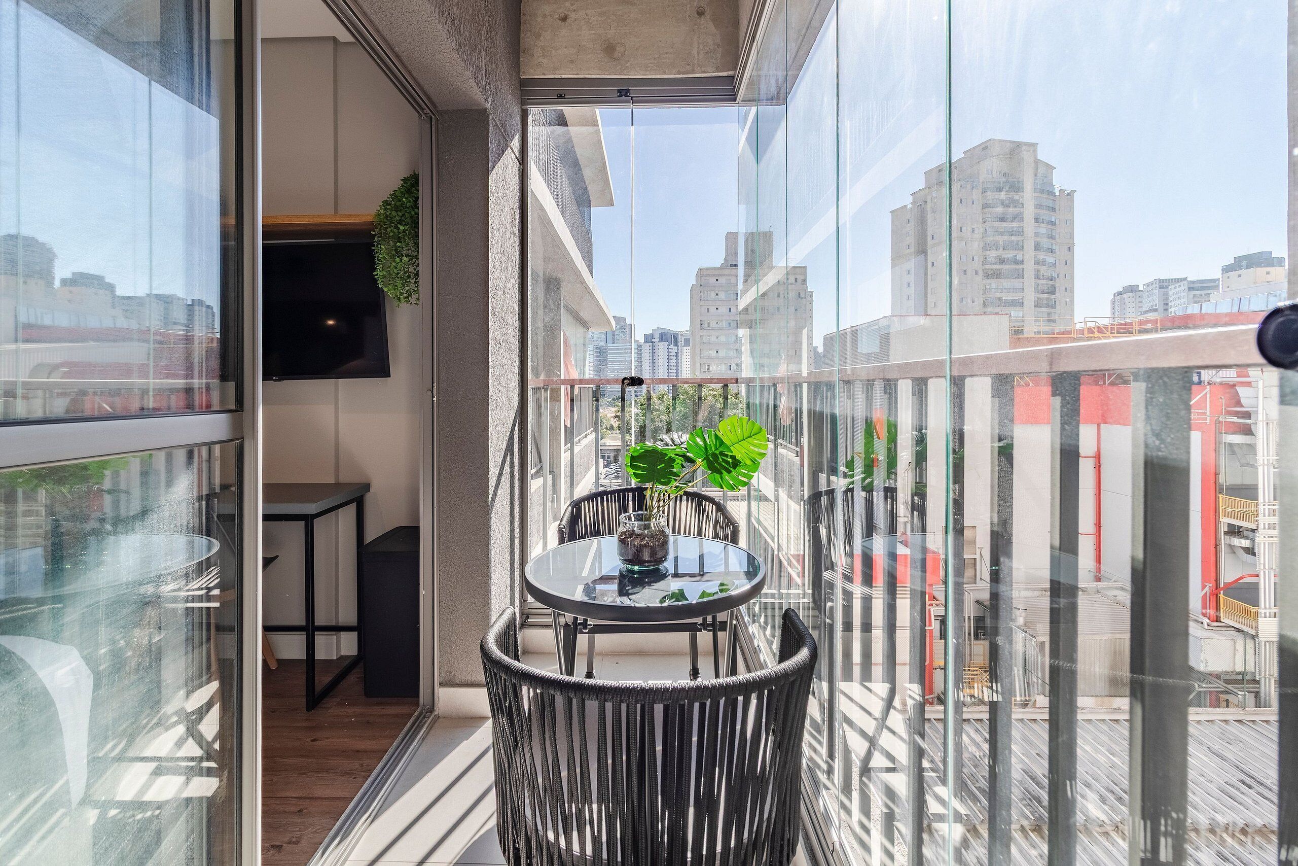 Superior Studio | Tempat makan luar
