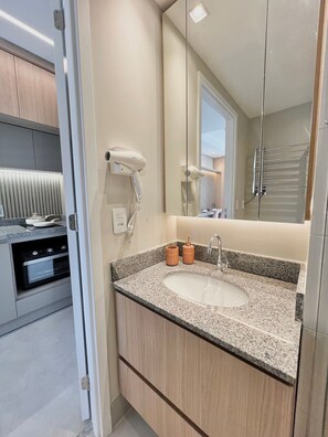 Classic Studio | Bathroom | Towels - La Vida (São Paulo)