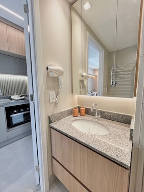 Studio classique | Salle de bain | Serviettes fournies