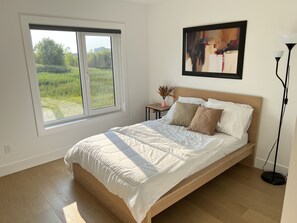 3 bedrooms, bed sheets