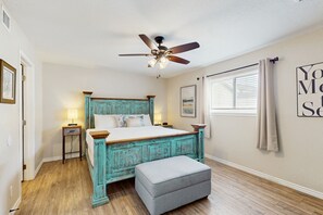 2 chambres, fer et planche à repasser, accès Internet, draps fournis