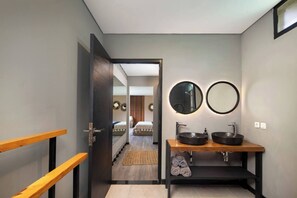 3 bedrooms, iron/ironing board, WiFi