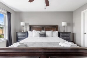 3 camere, una scrivania, ferro/asse da stiro, Wi-Fi gratuito