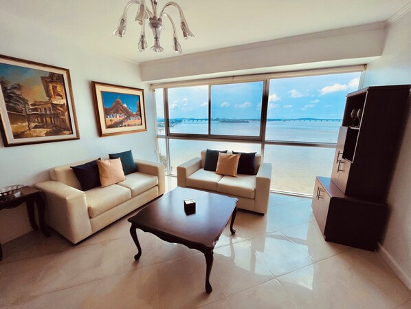 تلفزيون ذكي