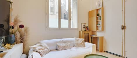 1 chambre, fer et planche à repasser, Wi-Fi, draps fournis