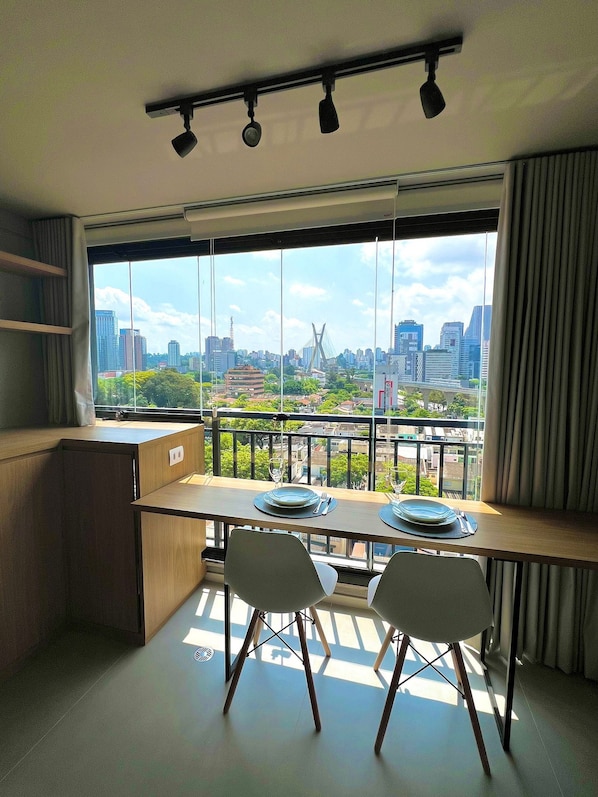 Apartment | Dining