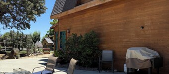 Lazy Pine Ranch-Quiet or Outdoor Adventure Getaway that includes Wi-Fi and AC