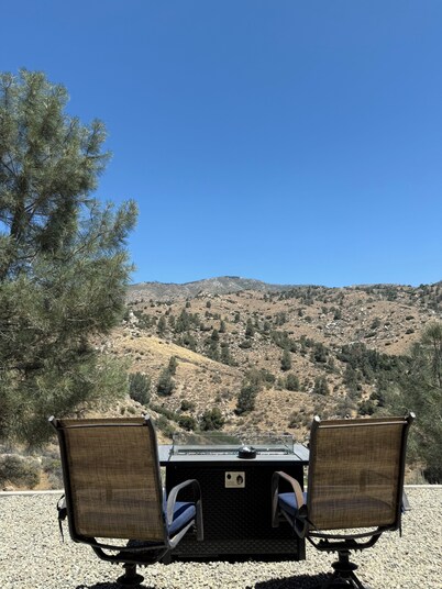 Lazy Pine Ranch-Quiet or Outdoor Adventure Getaway that includes Wi-Fi and AC