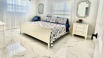 3 bedrooms, WiFi, bed sheets