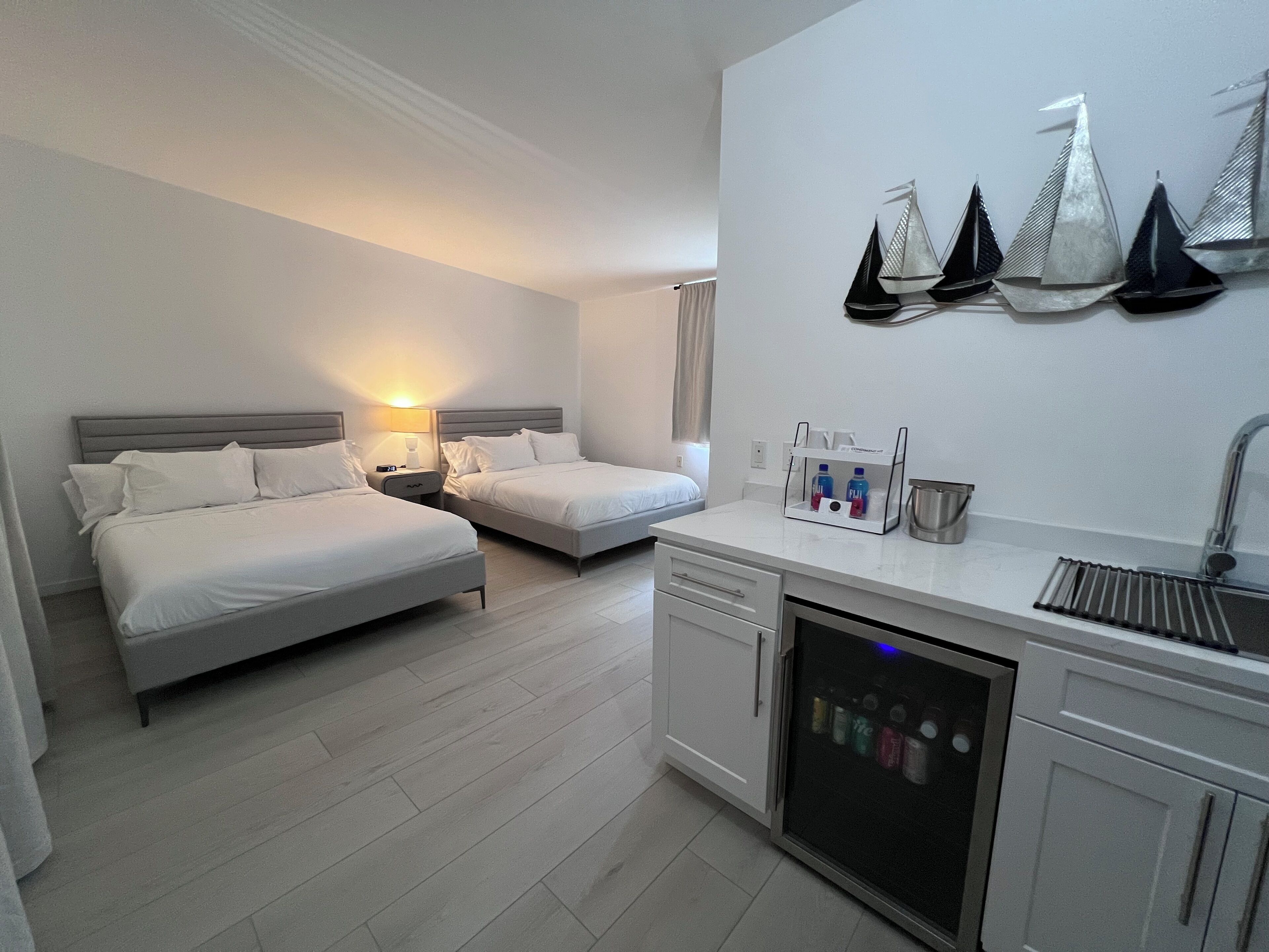 Family Studio Suite, 2 Queen Beds | Hypo-allergenic bedding, memory foam beds, individually decorated