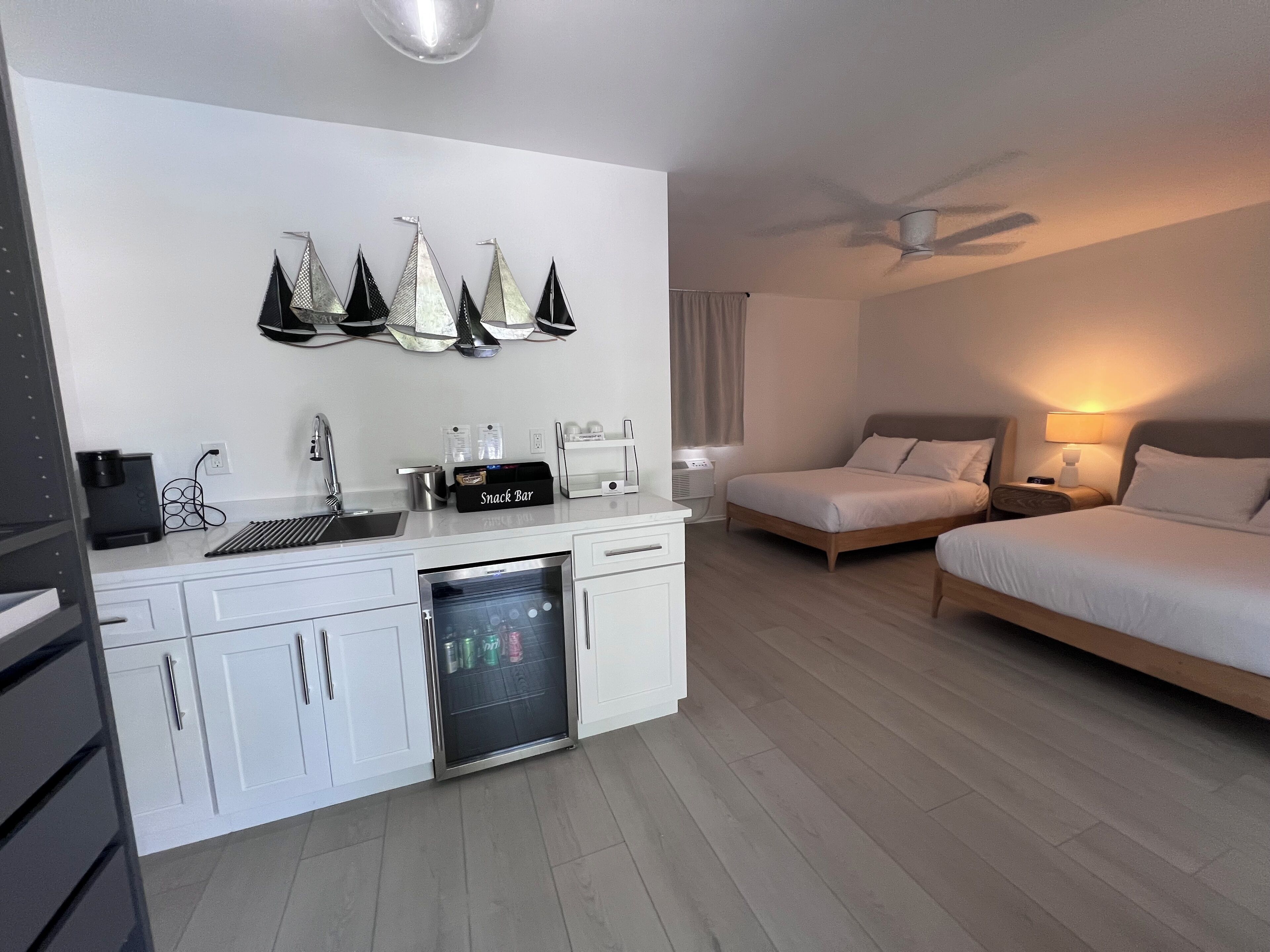 Double Room | Hypo-allergenic bedding, memory foam beds, individually decorated