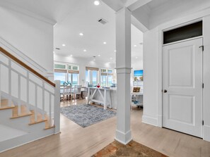 Interior - 4BR Beachfront Home With Hot tub & Private Beach Access! (Santa Rosa Beach)