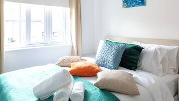 2 bedrooms, iron/ironing board, WiFi, bed sheets